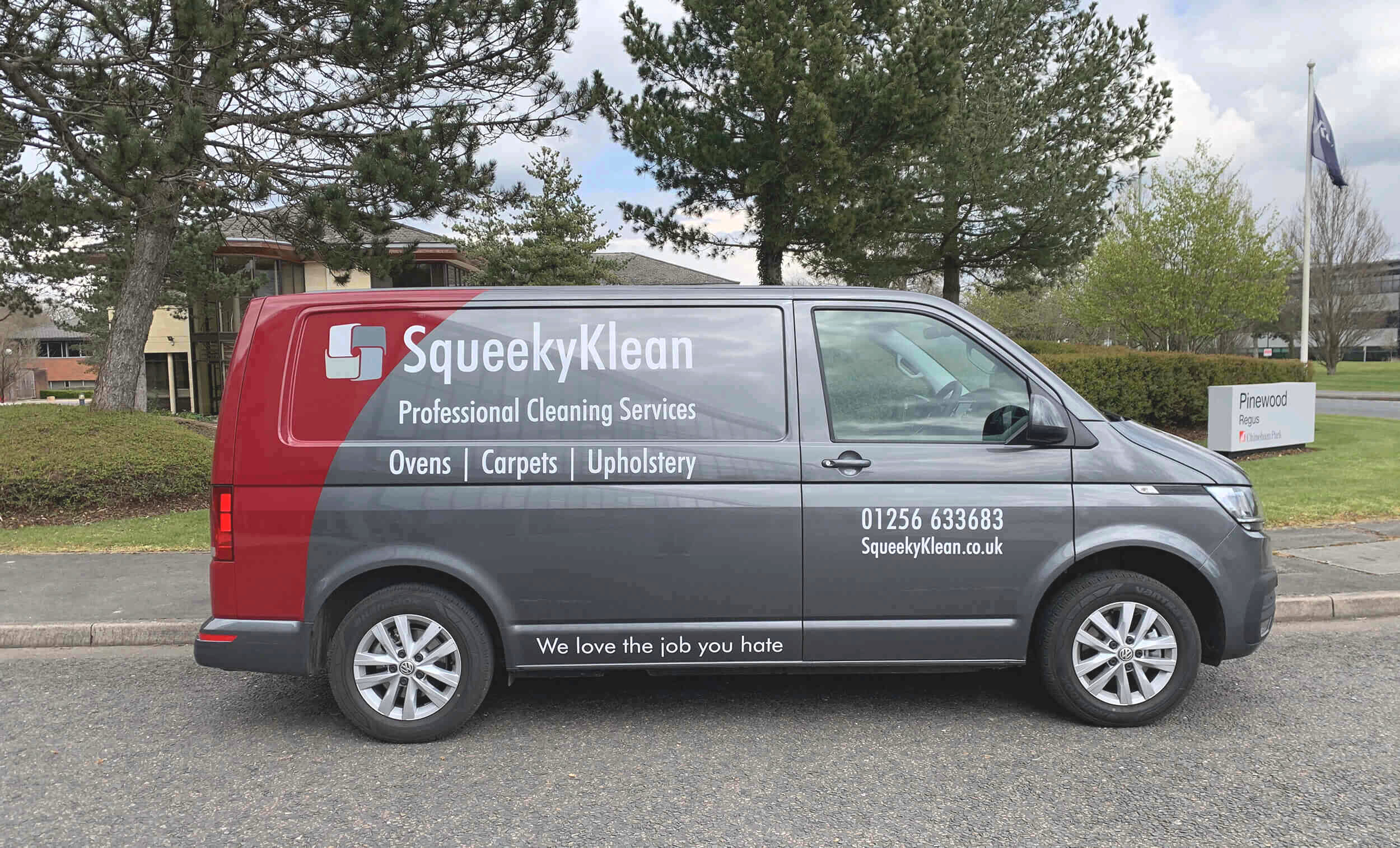 https://carpetrepairshampshire.co.uk/wp-content/uploads/2026/02/SqueekyKleanVan-side-2-1.jpg